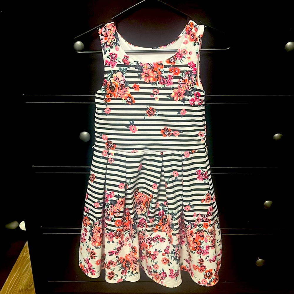 Girls Sleeveless Dress